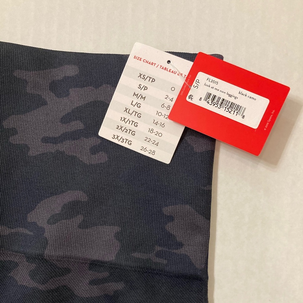 SPANX | NWT Look At Me Now Leggings Black Camo - Picture 4 of 6
